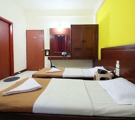 Hotel Manorath Nashik Εξωτερικό φωτογραφία